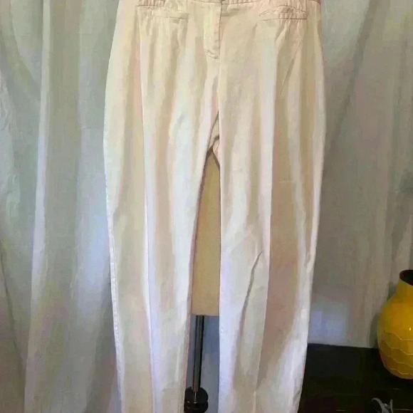 Alfani Women’s White Straight Leg Pant. Size 4. Some Stretch. Pocket Detail - Picture 1 of 7
